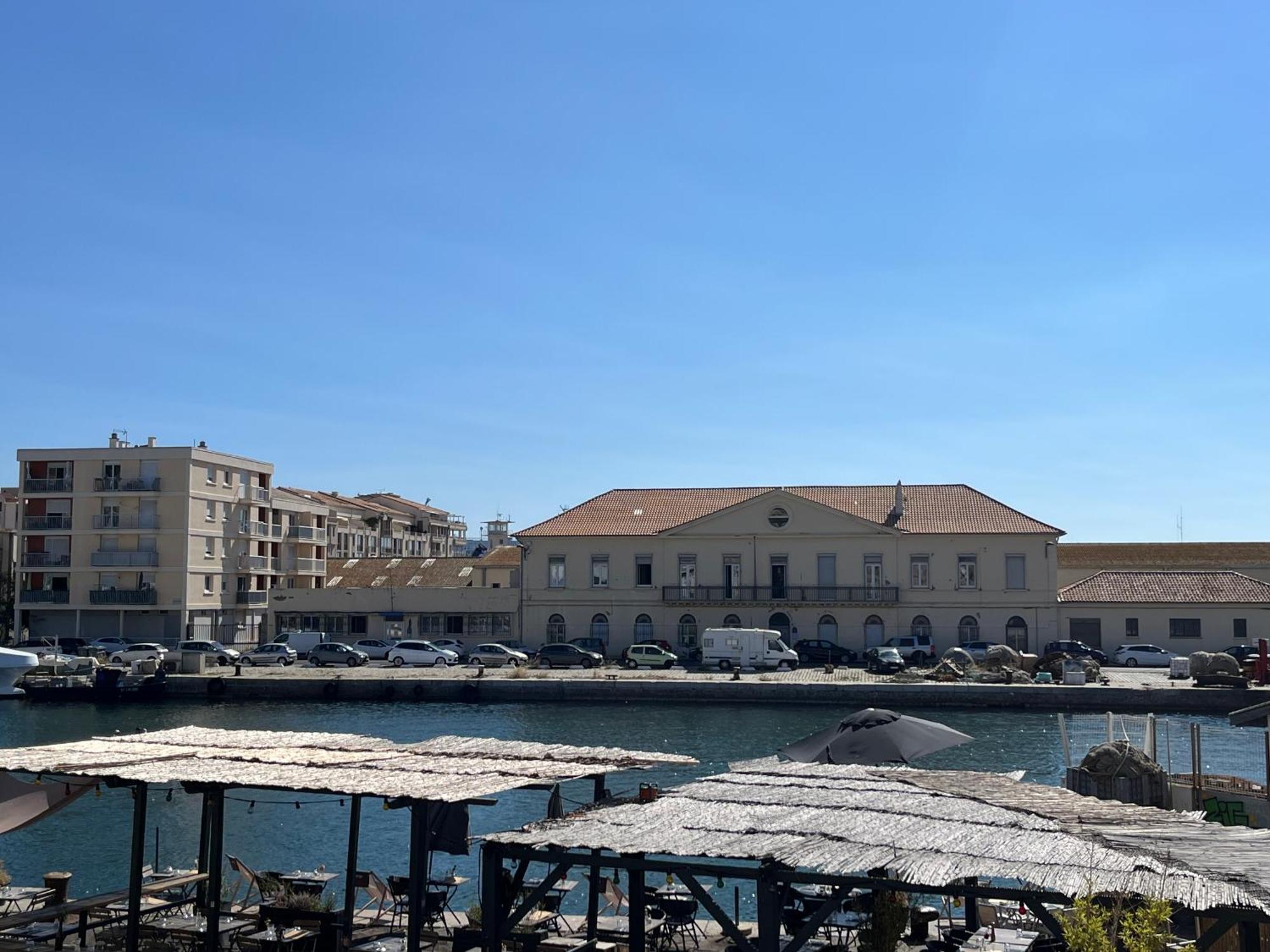 L'Appartement Sur Quai - En Face De La Criee แซ็ต ภายนอก รูปภาพ